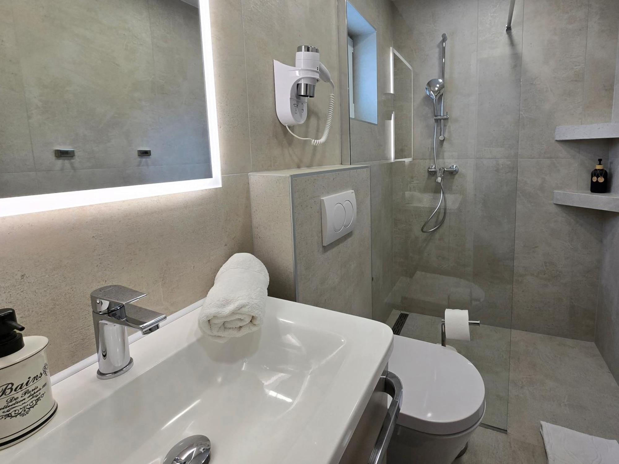 Apartments Goro Podstrana Chambre photo